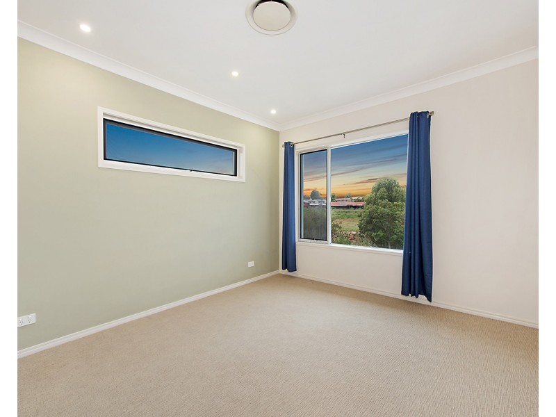 9 Southwalk Esplanade, Underwood QLD 4119