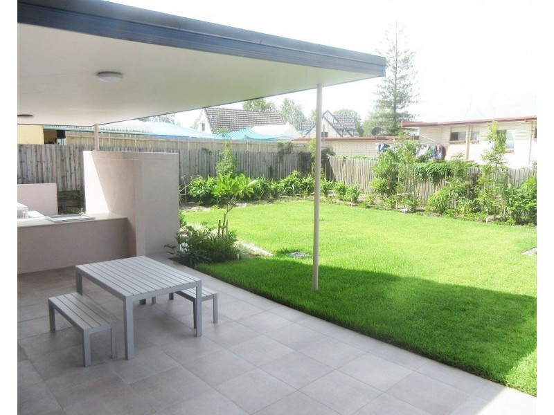 8/2242 Logan Road, Upper Mount Gravatt QLD 4122