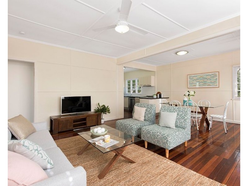 757 Cavendish Road, Holland Park QLD 4121