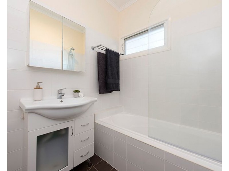 757 Cavendish Road, Holland Park QLD 4121