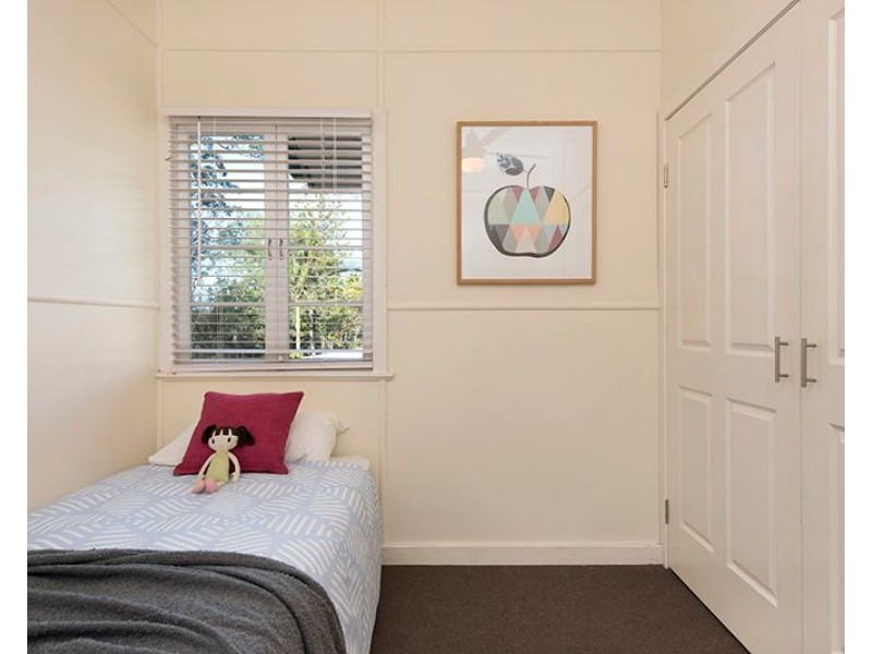 757 Cavendish Road, Holland Park QLD 4121