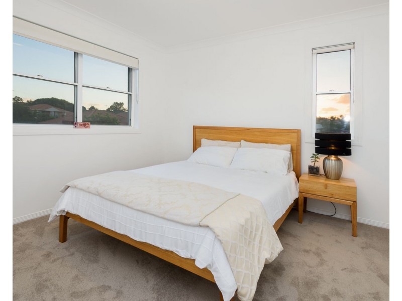 29 Coneyhurst Crescent, Carindale QLD 4152