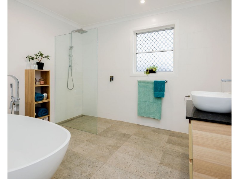 29 Coneyhurst Crescent, Carindale QLD 4152