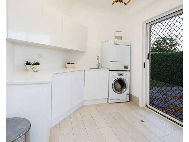 29 Coneyhurst Crescent, Carindale QLD 4152