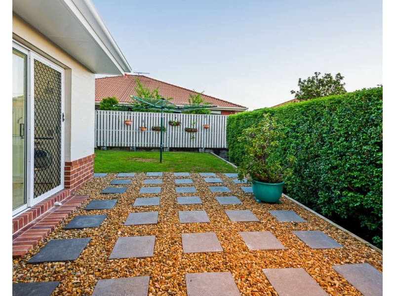 29 Coneyhurst Crescent, Carindale QLD 4152