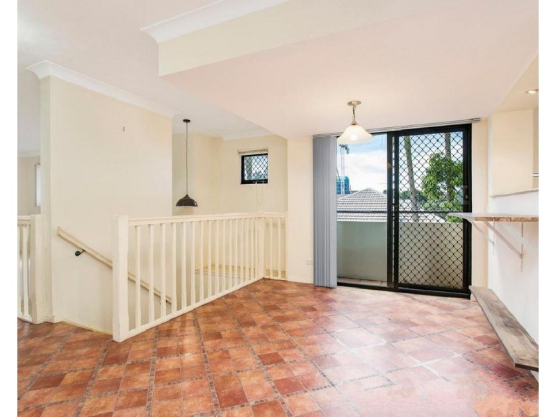 21/2200 Logan Road, Upper Mount Gravatt QLD 4122