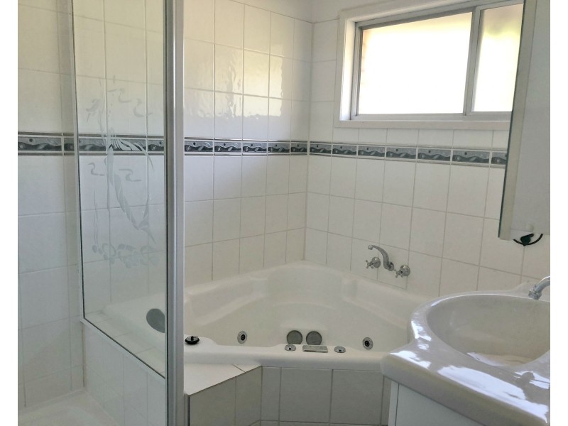 313 Mount Gravatt Capalaba Road, Wishart QLD 4122