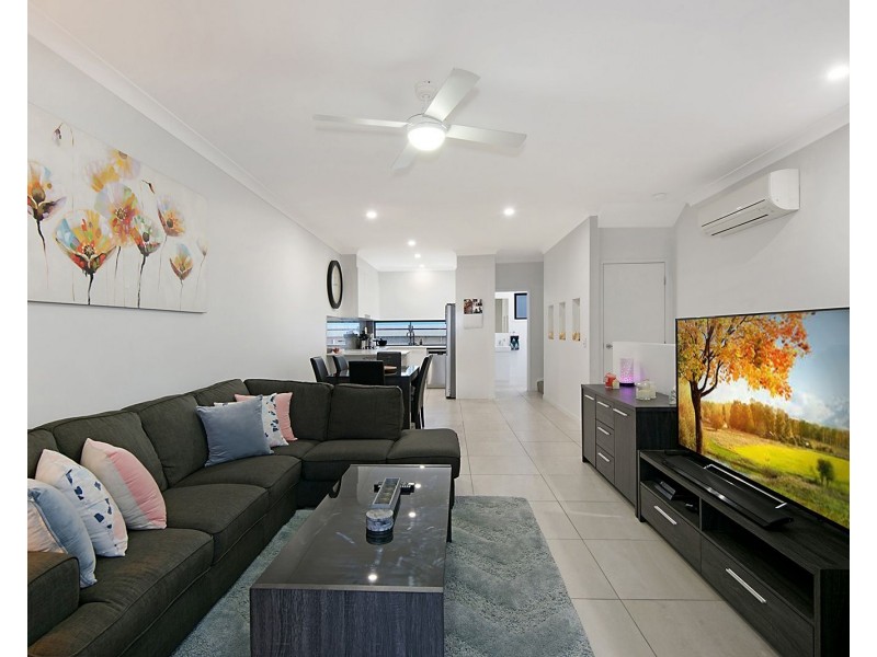 8/75 Dickenson Street, Carina QLD 4152