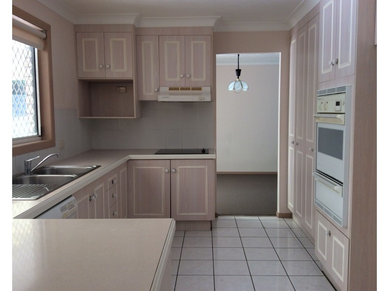 10 Corypha Crescent, Calamvale QLD 4116