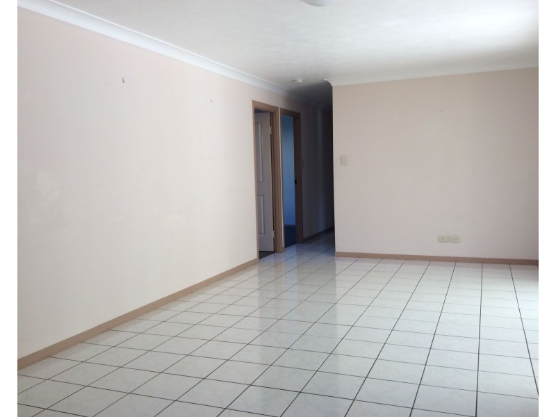 10 Corypha Crescent, Calamvale QLD 4116