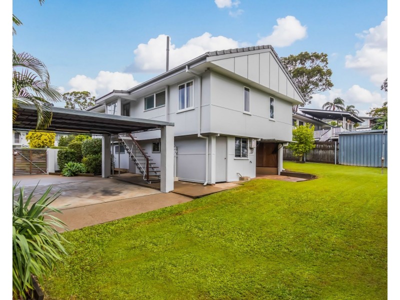 12 Amoria Street, Mansfield QLD 4122