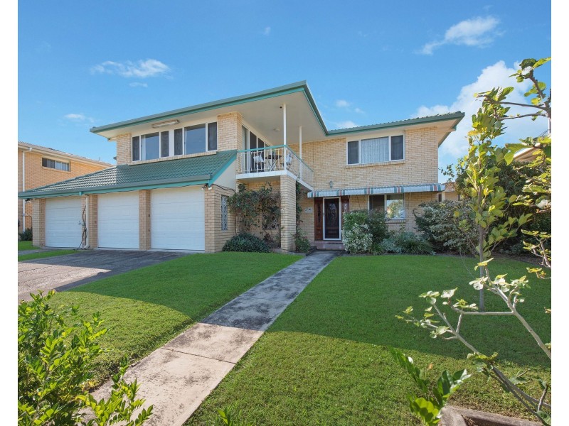 18 Craigview Street, Macgregor QLD 4109