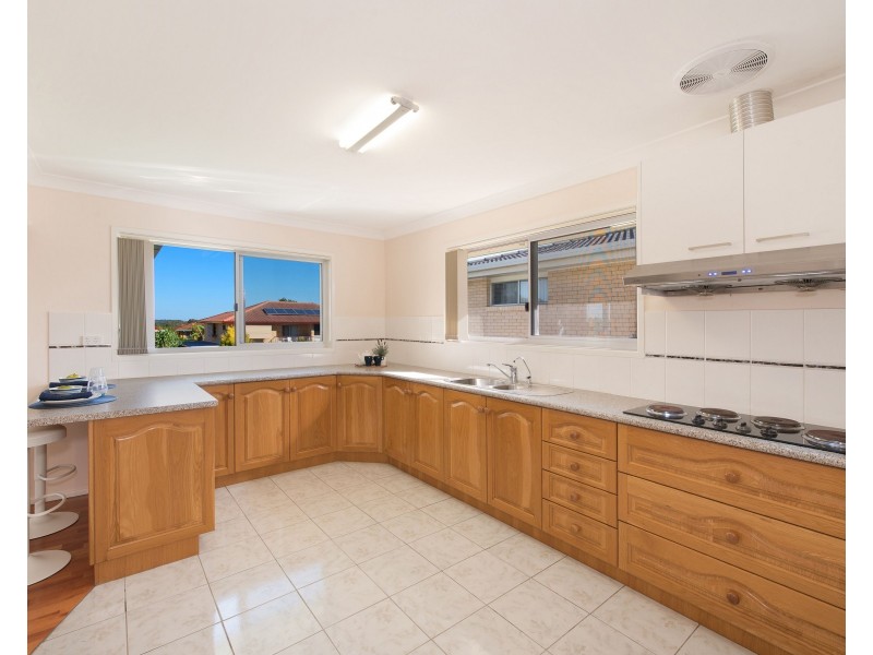 18 Craigview Street, Macgregor QLD 4109