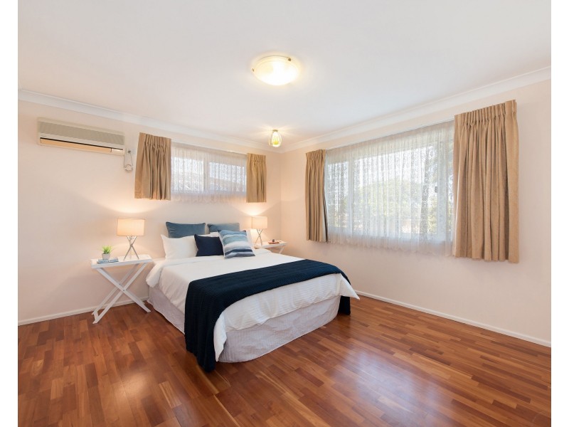 18 Craigview Street, Macgregor QLD 4109