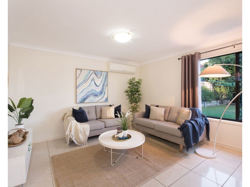 11 Cotswold Place, Wishart QLD 4122