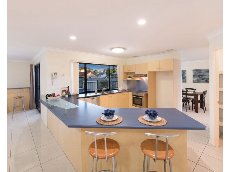 11 Cotswold Place, Wishart QLD 4122