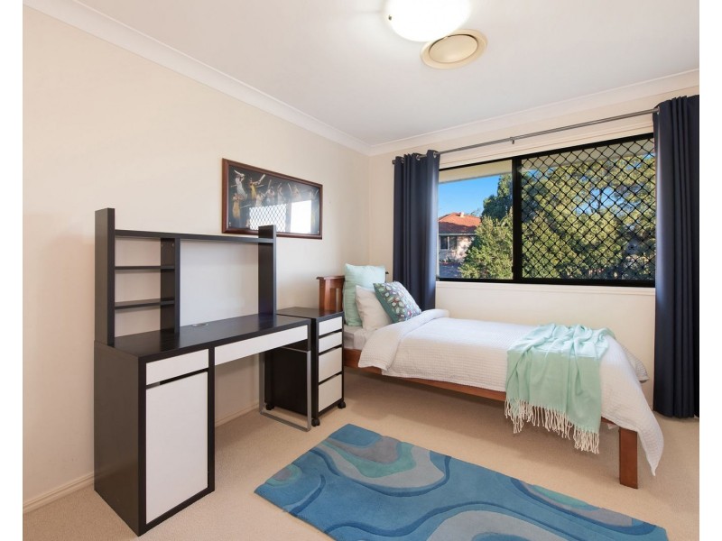 11 Cotswold Place, Wishart QLD 4122