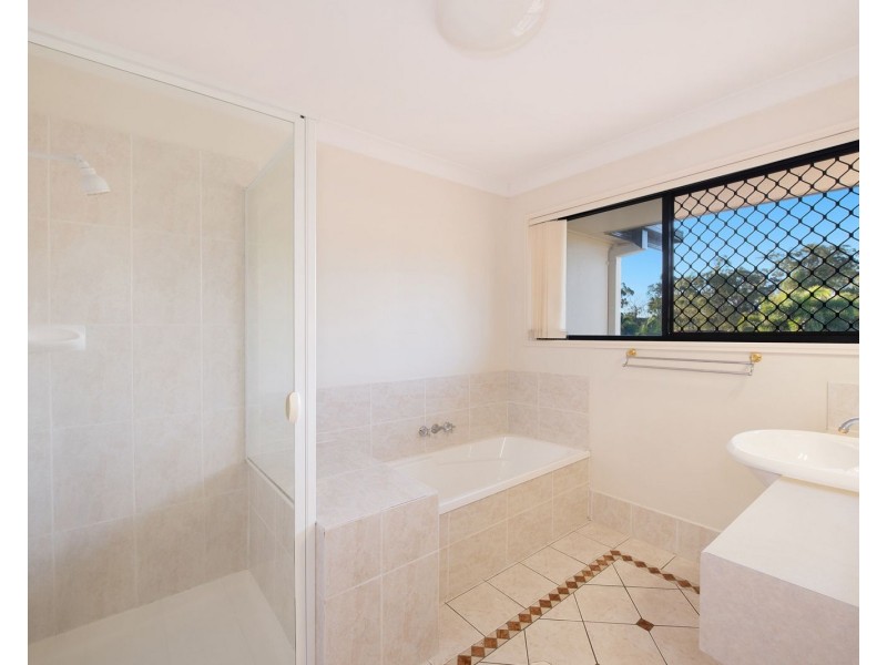 11 Cotswold Place, Wishart QLD 4122