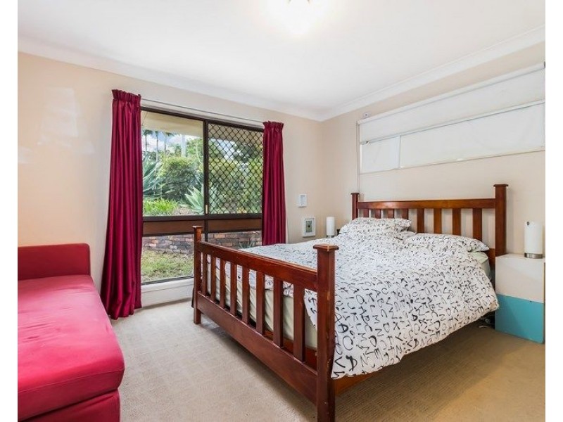 58 Ham Road, Mansfield QLD 4122