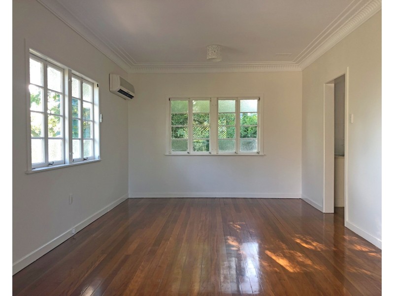 51 Hockings Street, Holland Park West QLD 4121