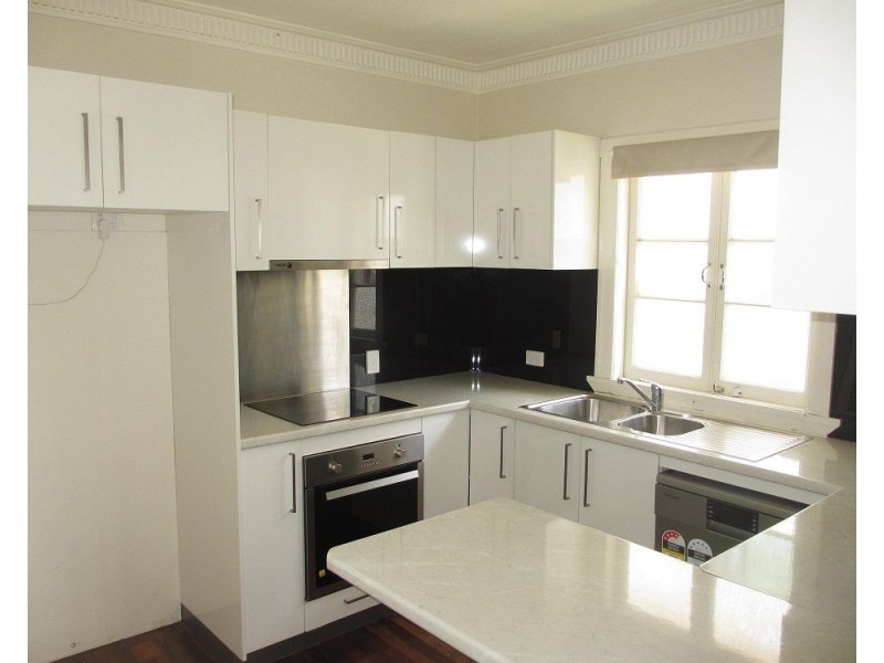 77 Dawson Road, Upper Mount Gravatt QLD 4122