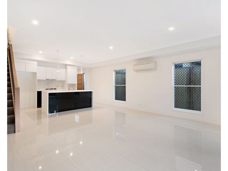 12-16 Rockingham Street, Mount Gravatt QLD 4122