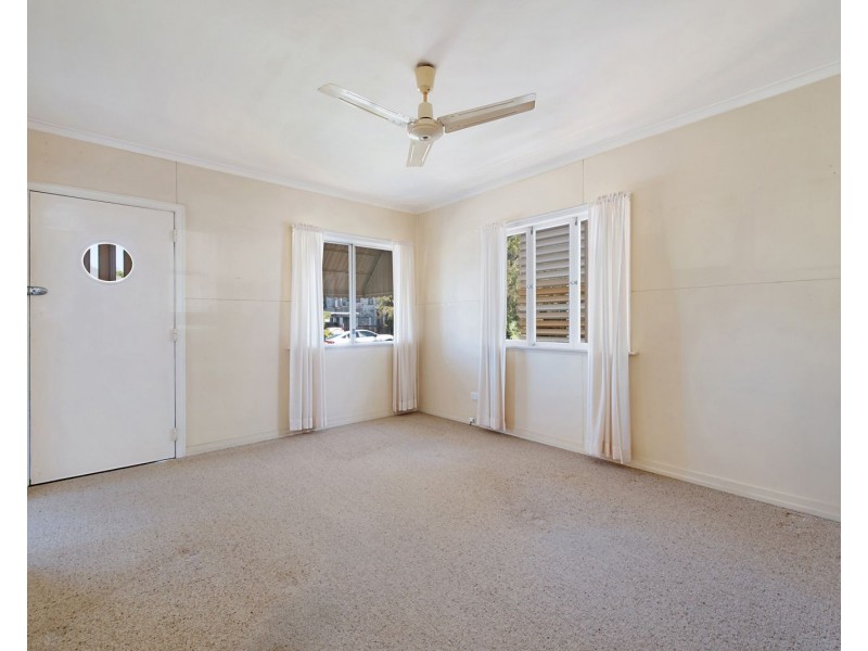 70 Lindwall Street, Upper Mount Gravatt QLD 4122