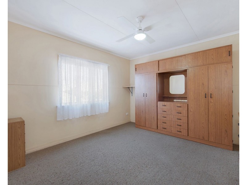 70 Lindwall Street, Upper Mount Gravatt QLD 4122