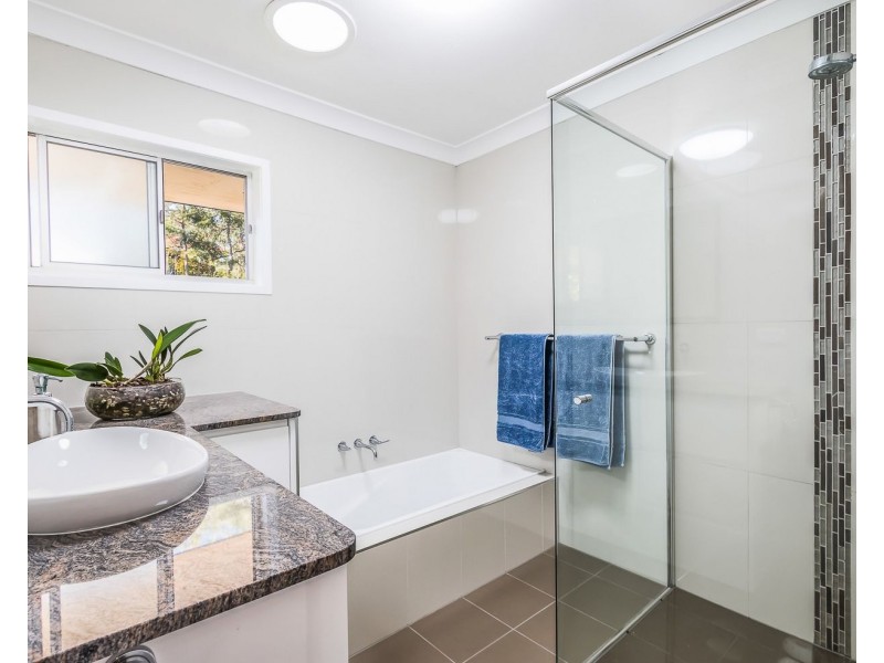 28 Mourilyan Street, Mansfield QLD 4122