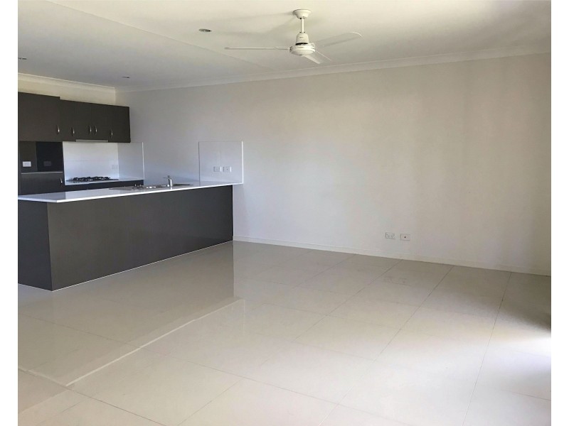 2/77 Menser Street, Calamvale QLD 4116