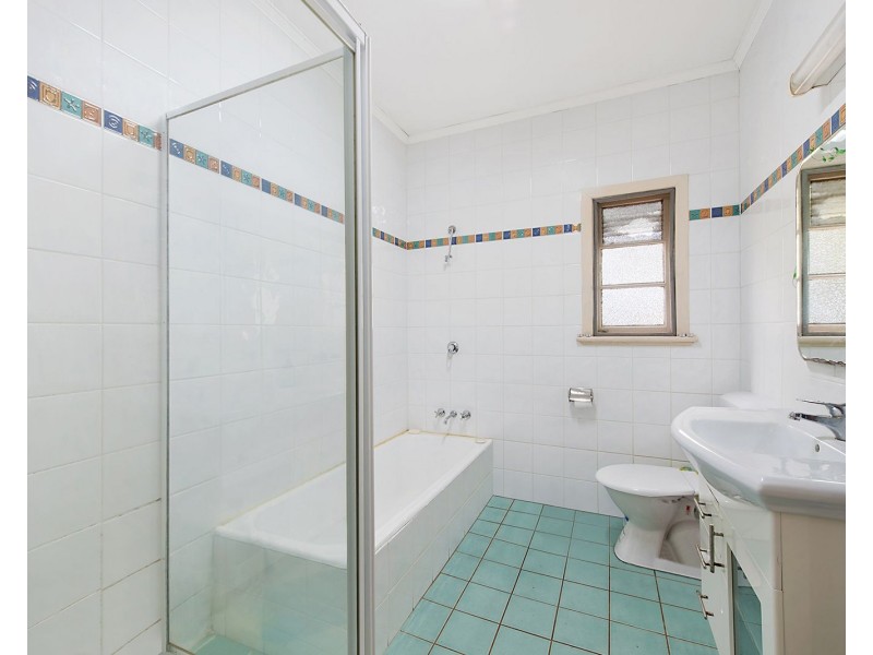 81 Creek Road, Mount Gravatt East QLD 4122