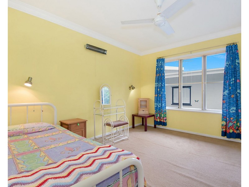 145 Victor Street, Holland Park QLD 4121