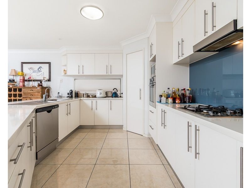 21 Trevi Close, Eight Mile Plains QLD 4113