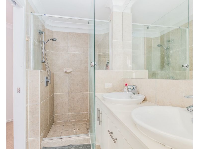 21 Trevi Close, Eight Mile Plains QLD 4113