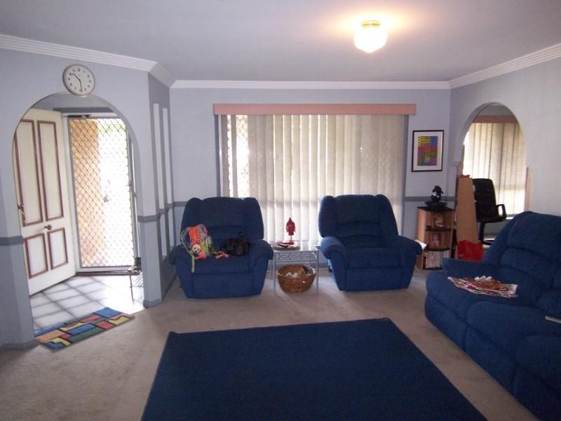 24 Metropole Street, Robertson QLD 4109