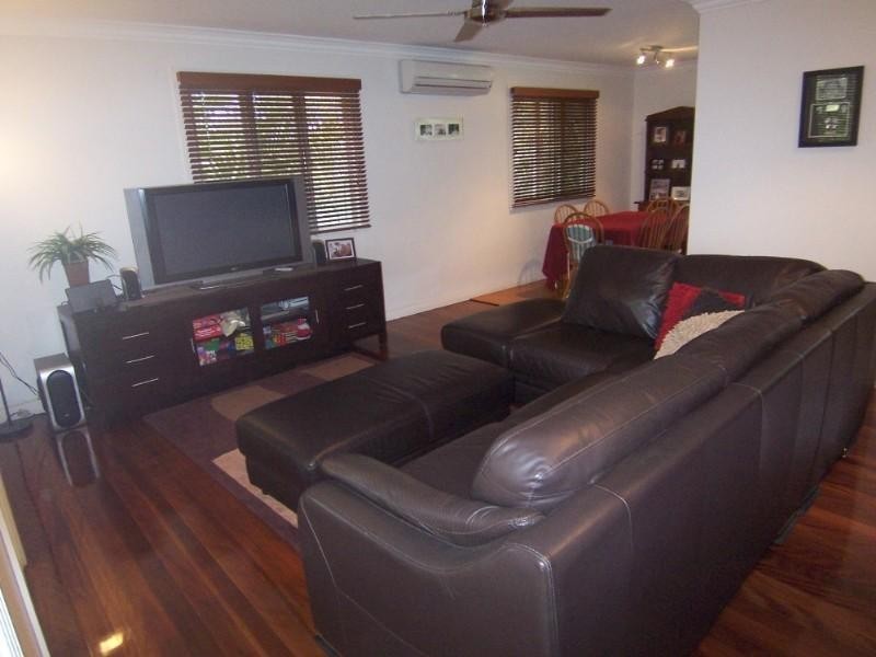 49 Denton Street, Wishart QLD 4122