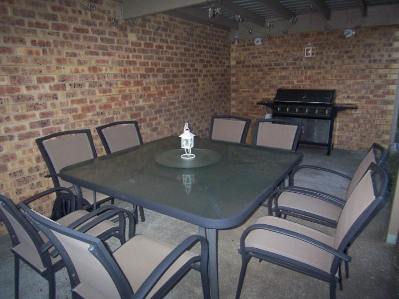 9/10 Rowe Cls, Wishart QLD 4122