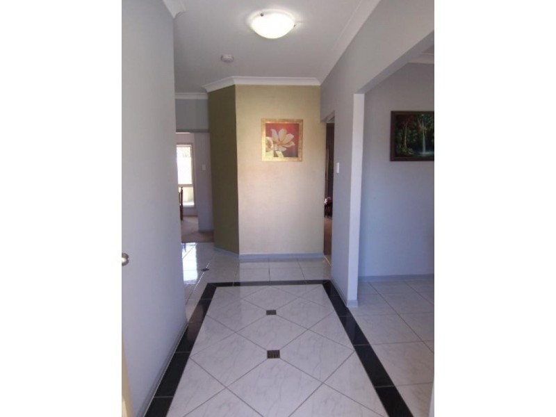 10 May Close, Kuraby QLD 4112
