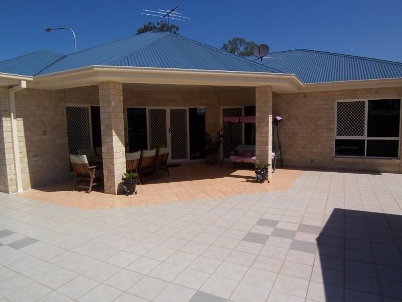 10 May Close, Kuraby QLD 4112