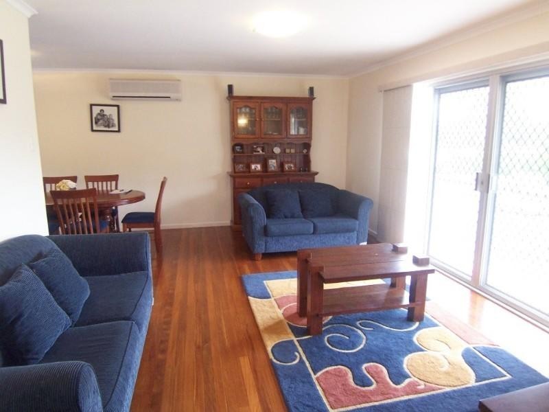 3 Rhyl Street, Macgregor QLD 4109