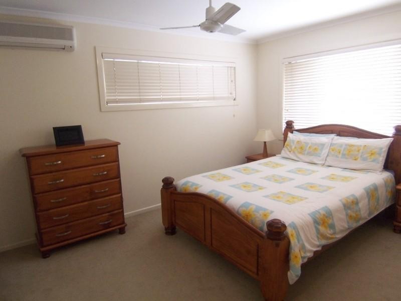 3 Rhyl Street, Macgregor QLD 4109