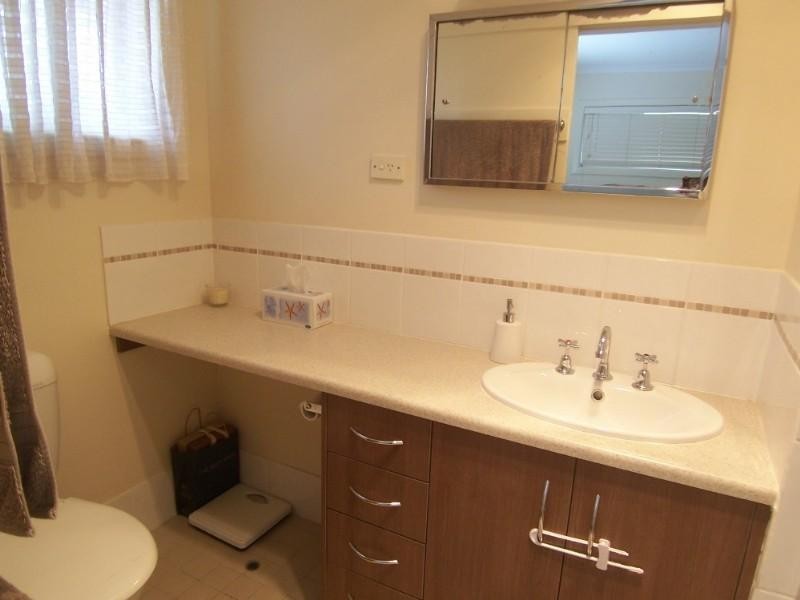 3 Rhyl Street, Macgregor QLD 4109