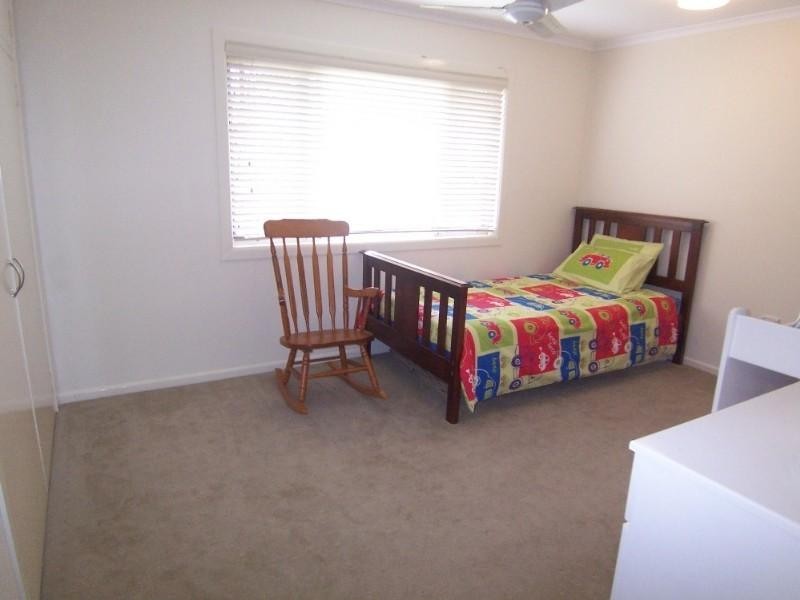 3 Rhyl Street, Macgregor QLD 4109