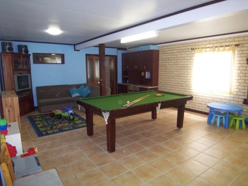 3 Rhyl Street, Macgregor QLD 4109