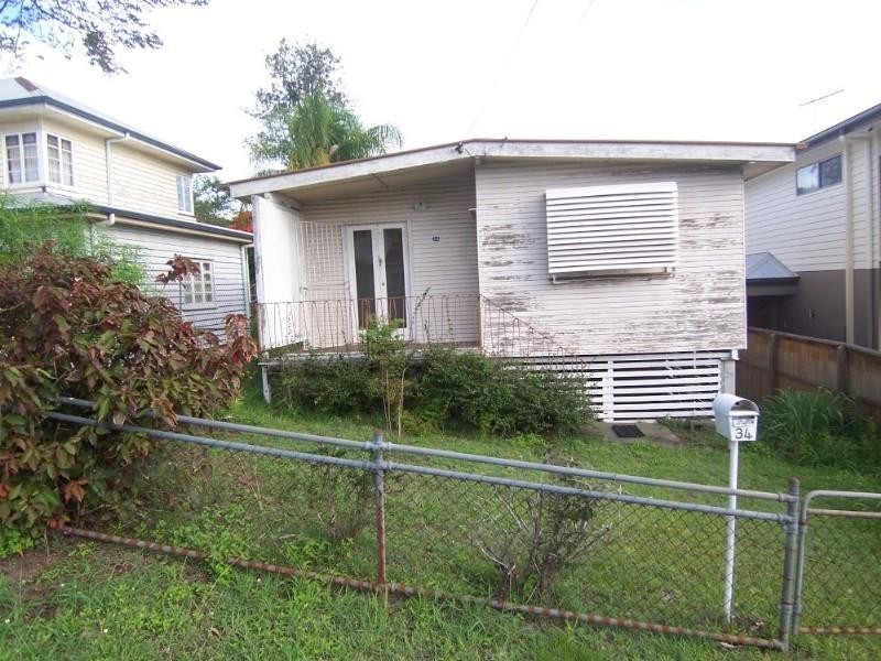 34 Boronia Avenue, Holland Park West QLD 4121