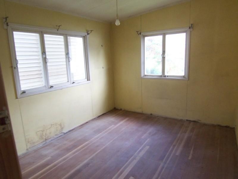 34 Boronia Avenue, Holland Park West QLD 4121