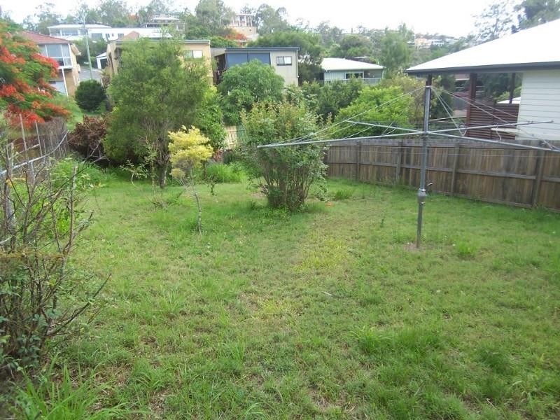 34 Boronia Avenue, Holland Park West QLD 4121