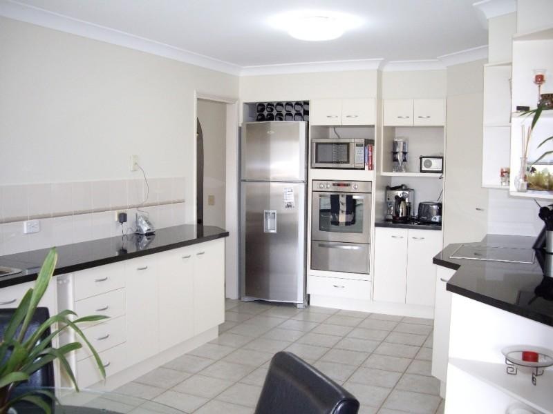 23 Lexington Place, Wishart QLD 4122