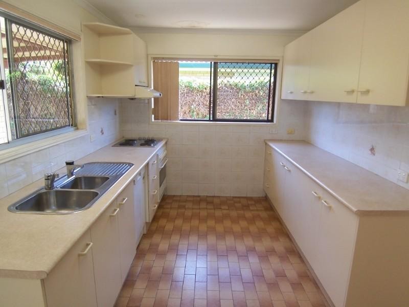 12 Fleetwood Street, Macgregor QLD 4109