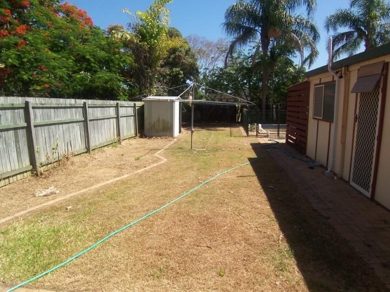 12 Fleetwood Street, Macgregor QLD 4109